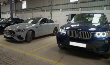 BMW car service center in PCMC.