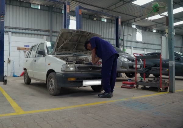 Vehicle repair services in Pune.